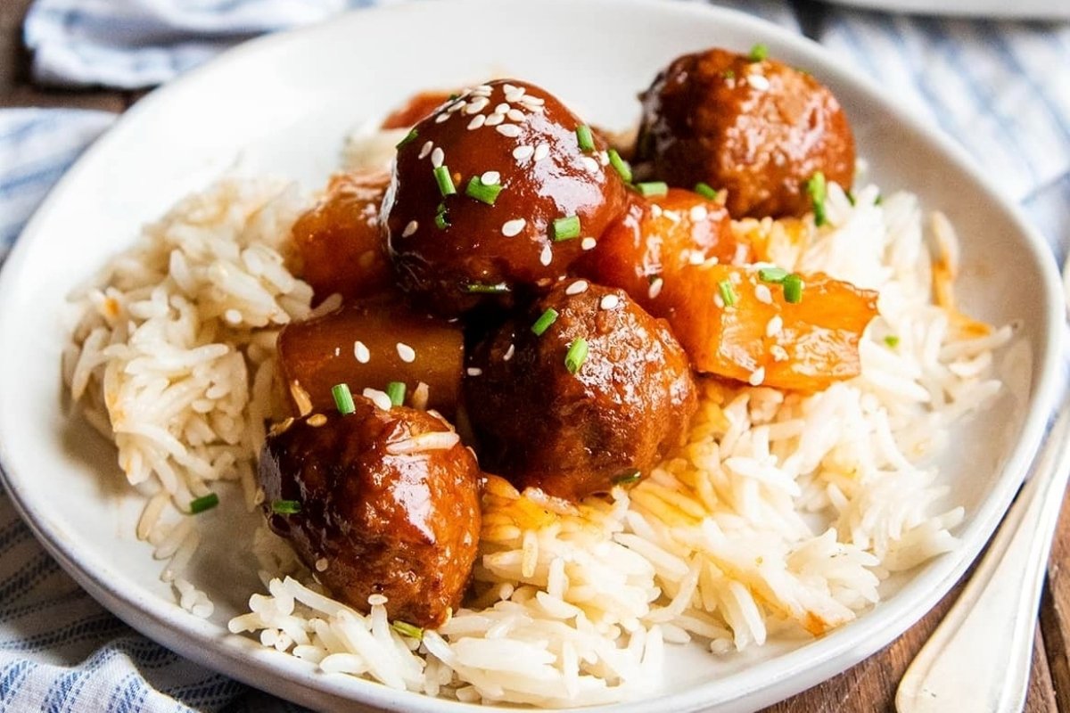 3 Ingredient Hawaiian Meatballs