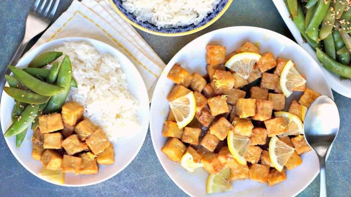Air Fried Tofu With Lemon Sauce. 