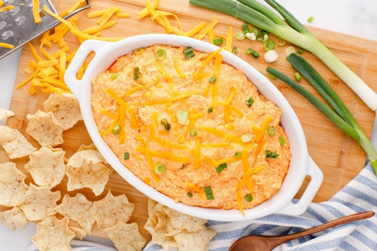 Cheesy Buffalo Chicken Dip (Oven And Instant Pot). 