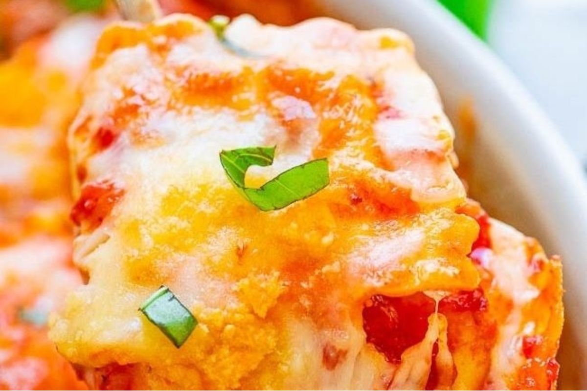22 Easy, Cheesy Ravioli Recipes to Make On Pasta Night 2 Cheesy Beef Ravioli With Meat Sauce