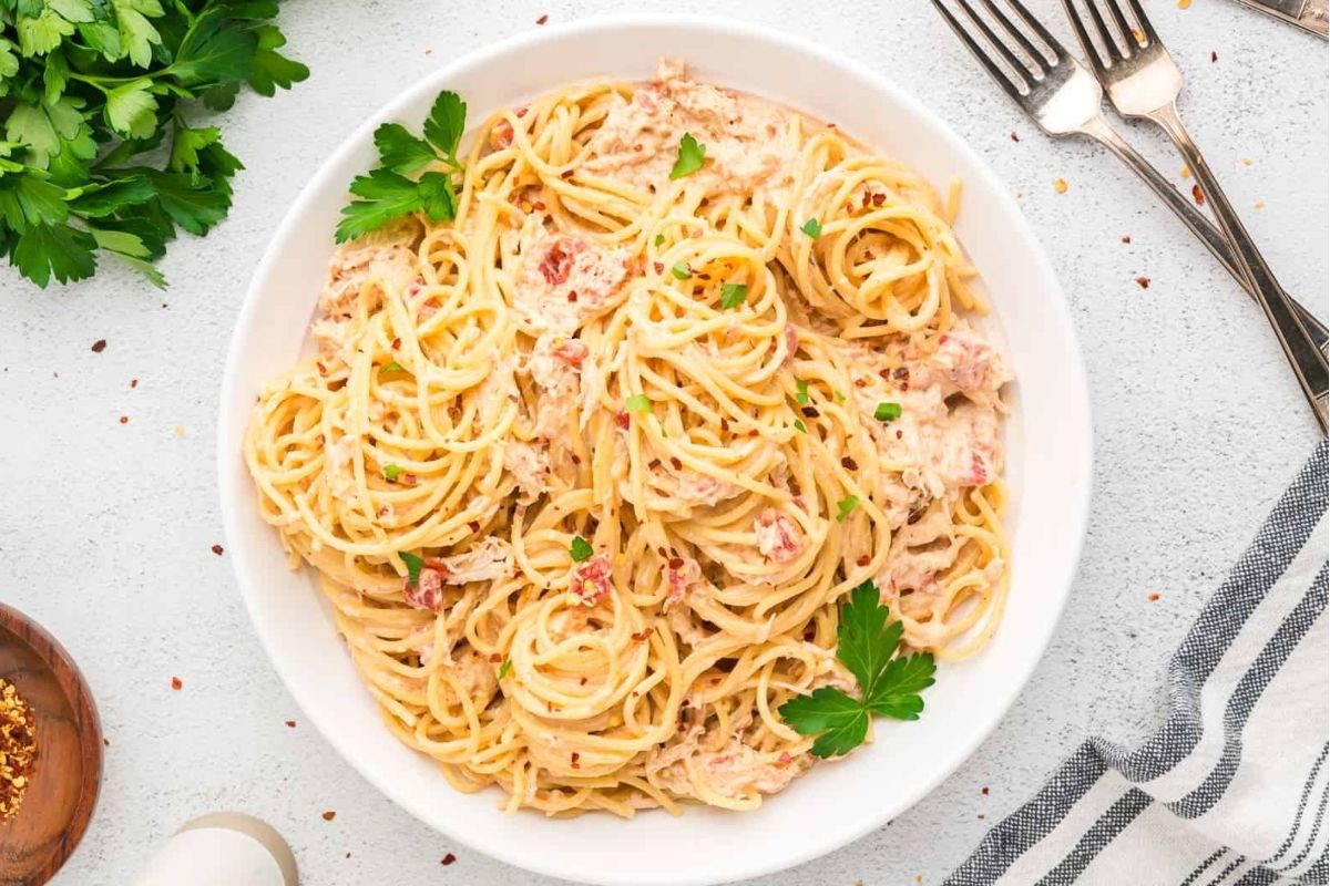 Try These Tasty Slow Cooker Recipes 12 Crock Pot Chicken Spaghetti