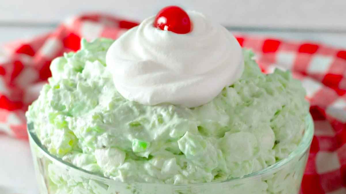 Easy Watergate Salad.