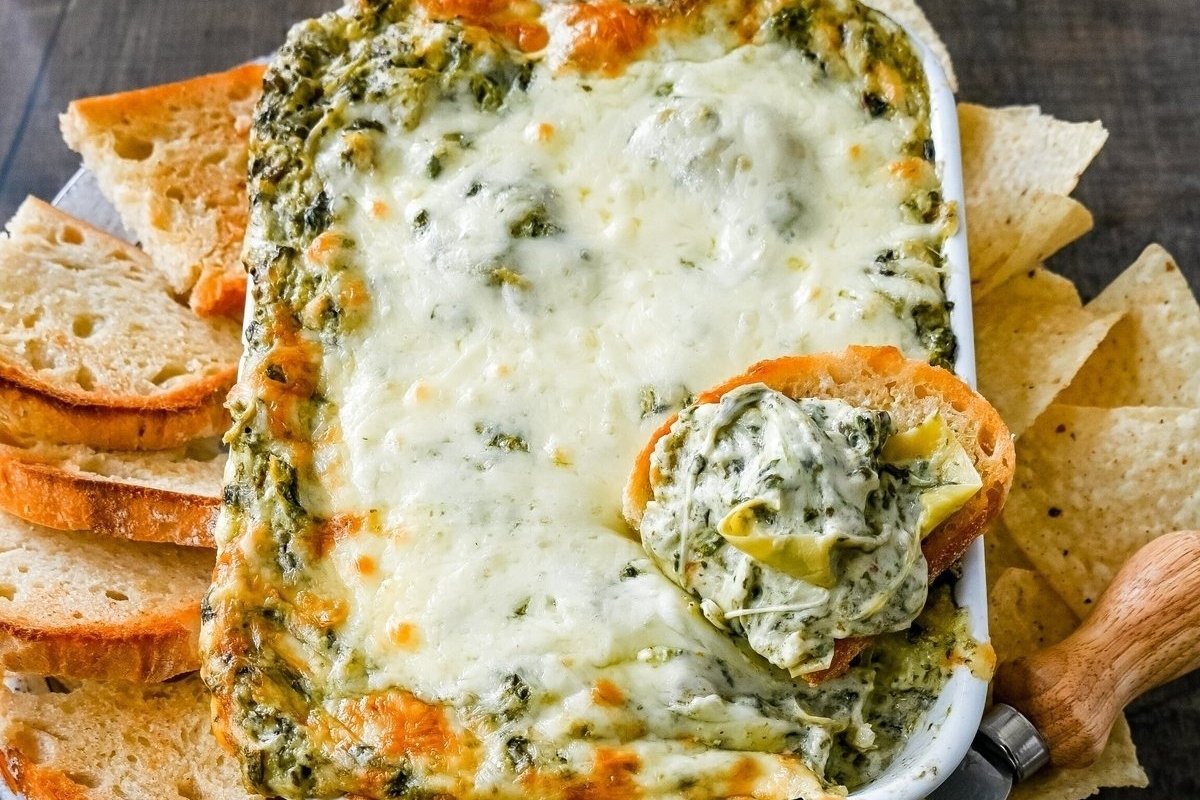 Hot Spinach Artichoke Dip