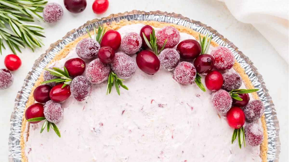 14 Colorful Easter Desserts 11 No-Bake Cranberry Pie.