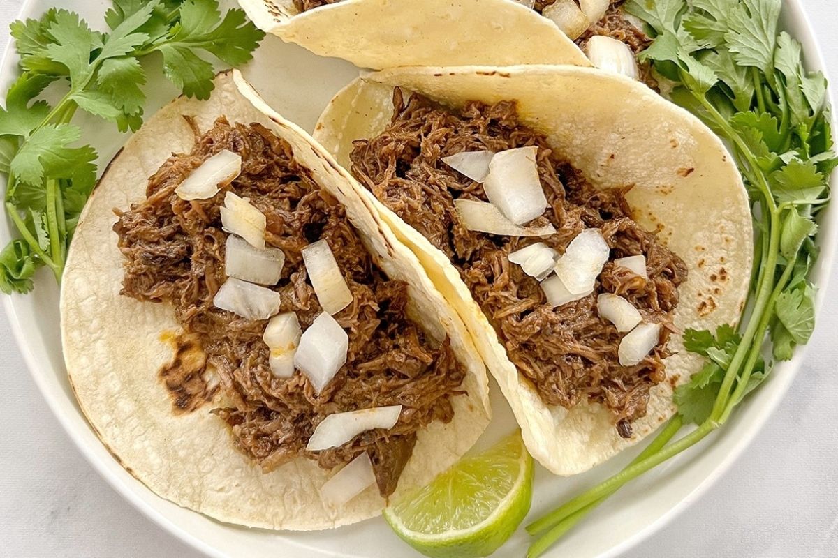 Try These Tasty Slow Cooker Recipes 24 Slow Cooker Barbacoa Street Tacos