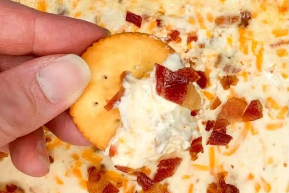 Warm Bacon Cheese Dip 1