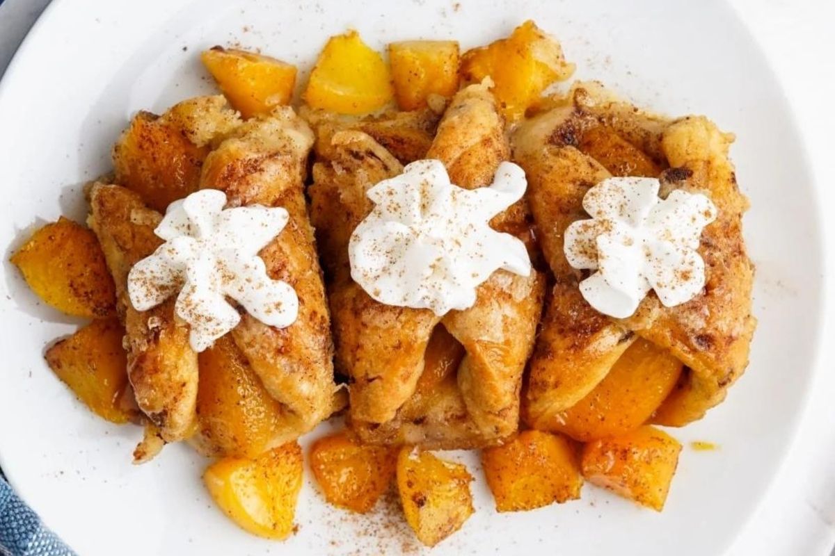 Cinnamon Roll Peach Cobbler Pillsbury