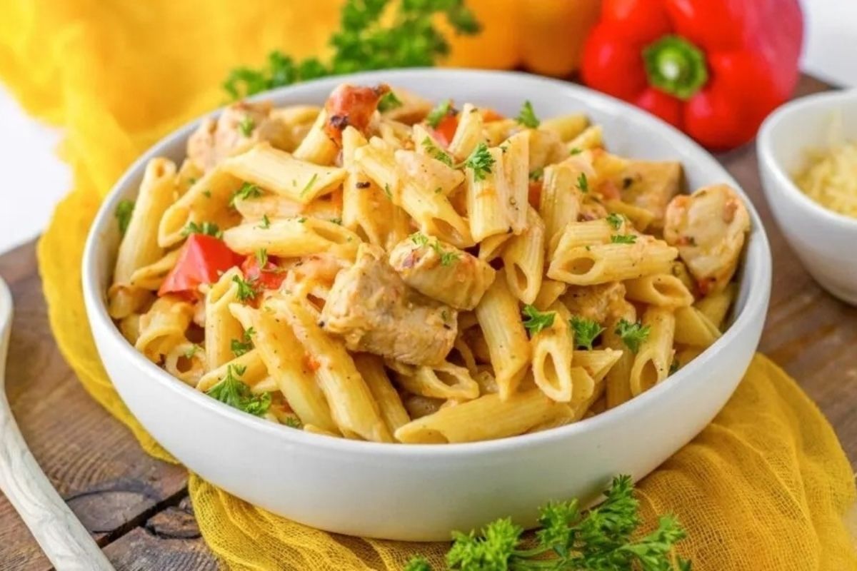 Crock Pot Cajun Chicken Pasta