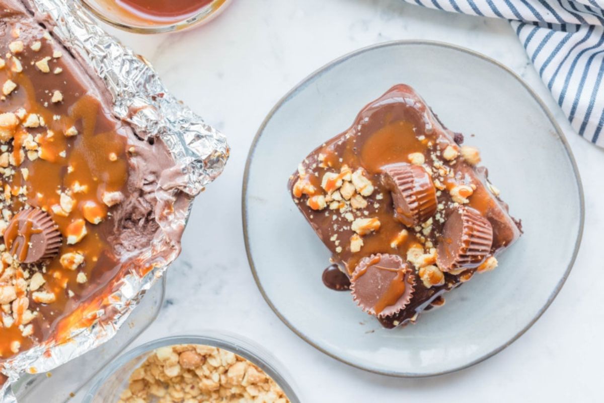 Dessert Bars With Peanut Butter Ice Cream And Brownie