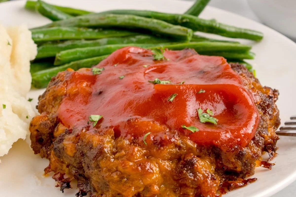 Easy Air Fryer Mini Meatloaf Recipe. 