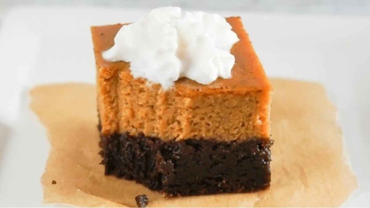 Easy Pumpkin Pie Brownie Bars.