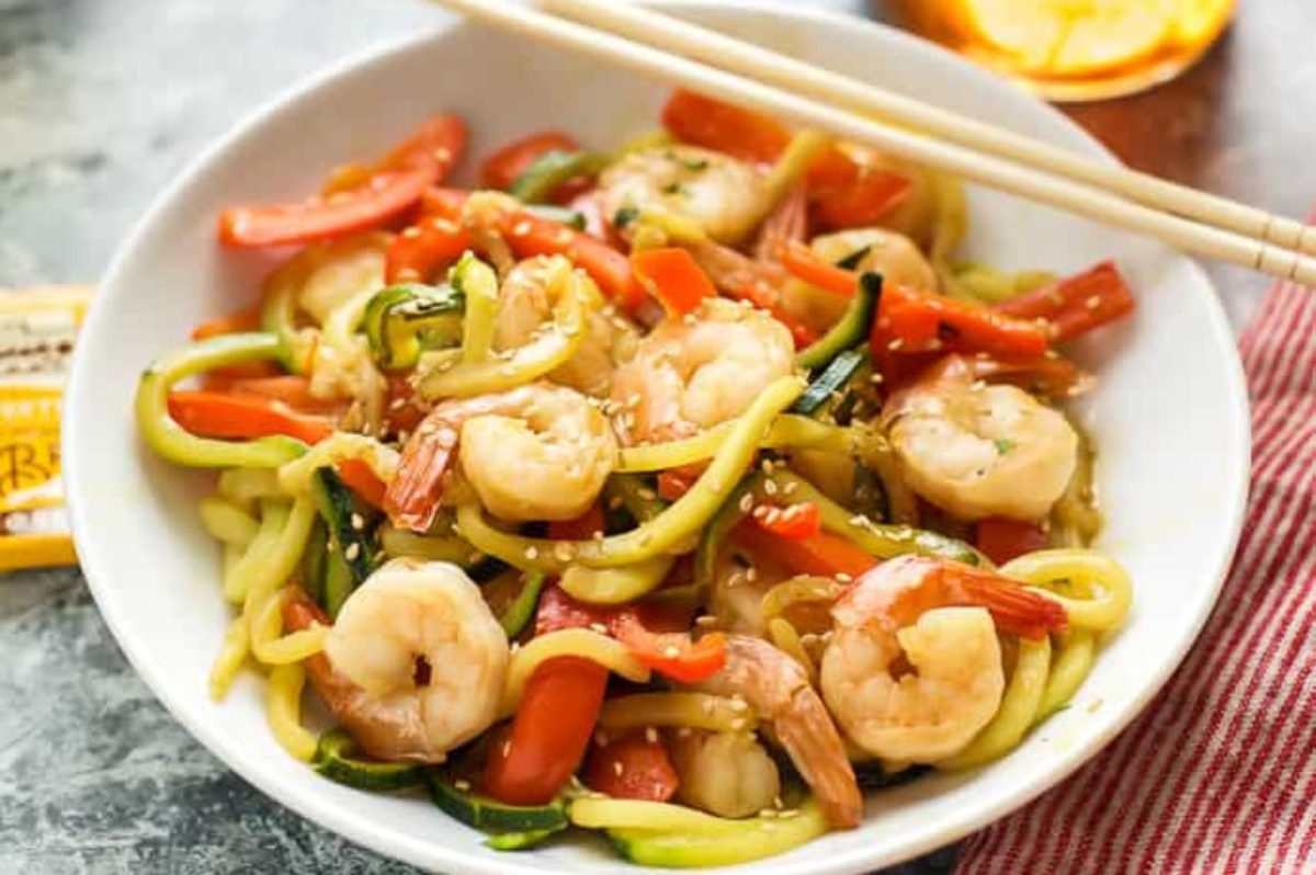 Garlic Shrimp With Zucchini Noodles