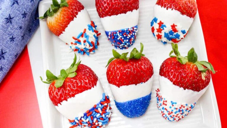 Patriotic Chocolate Covered Strawberries recipe by Princess Pinky Girl.