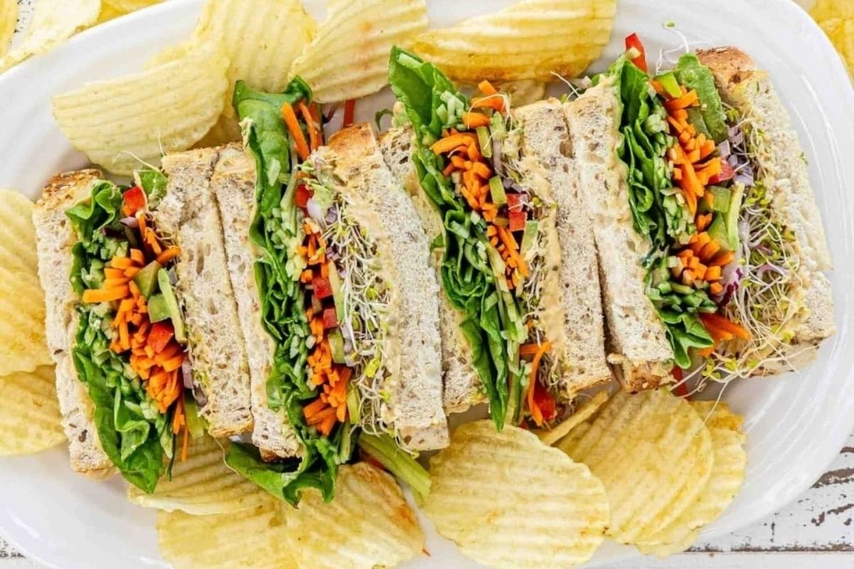 Fresh and Tasty Spring Comfort Food Ideas 21 Veggie And Hummus Sandwich
