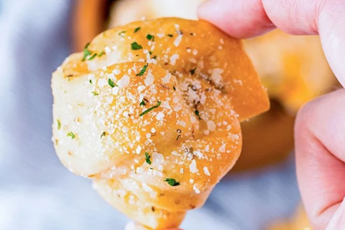 Air Fryer Garlic Knot Recipe