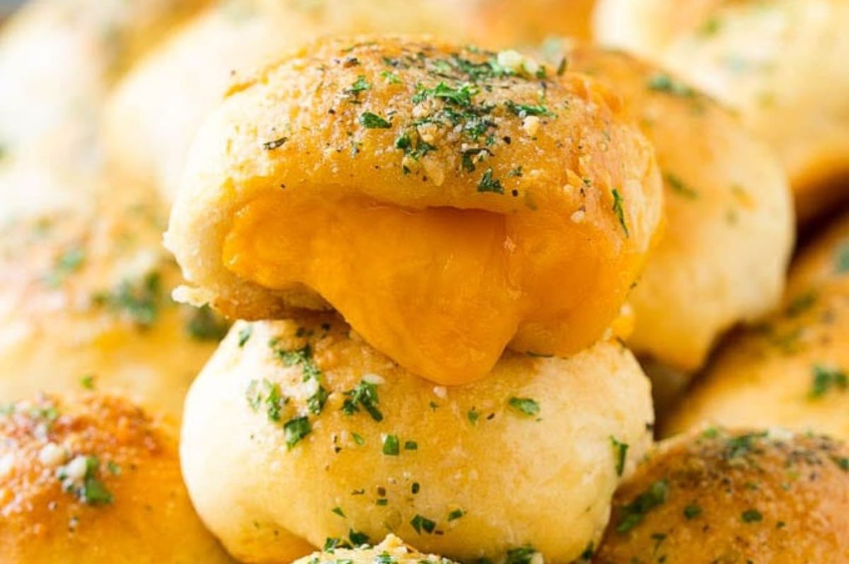 Cheese Bombs With Garlic Butter