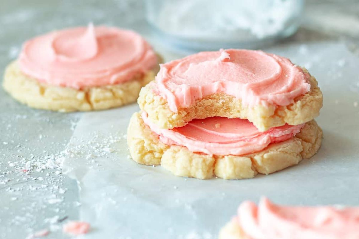 People Rave That These 64 Copycat Recipes Are Spot On 52 Crumbl Sugar Cookies Recipe
