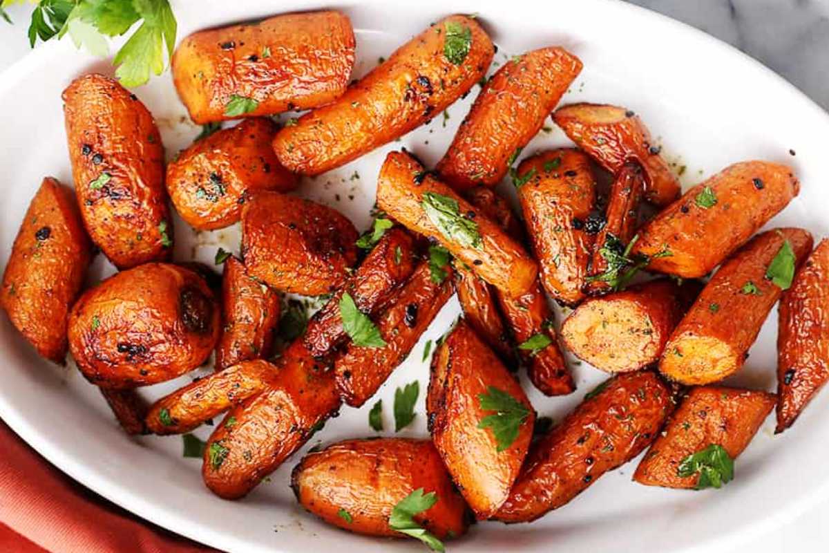 Carrot Side Dishes 6 Garlic Butter Roasted Carrots.