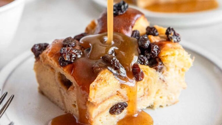 bread pudding with raisins
