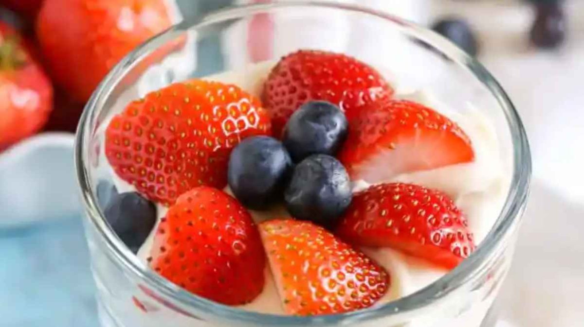 No-Bake Berry Trifle Recipe.