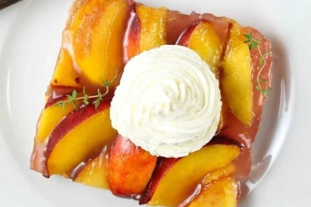 Peach Slab Pie {With Fresh Peaches}.