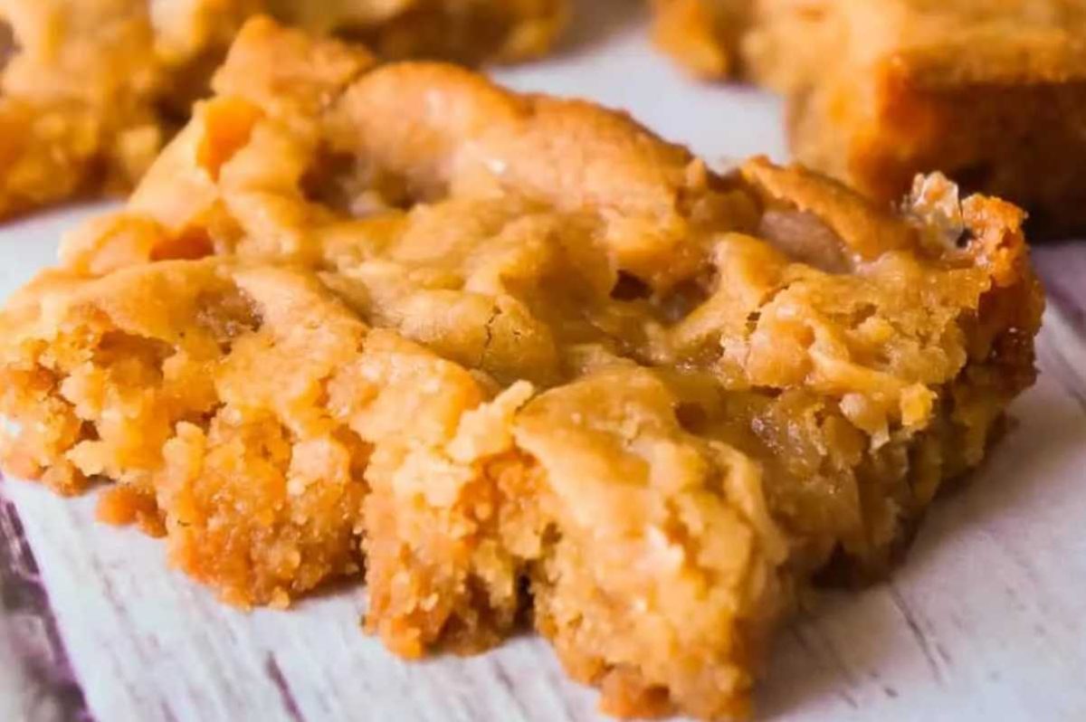 Creamy Delicious Marshmallow Desserts 13 Peanut Butter Marshmallow Cookie Bars.