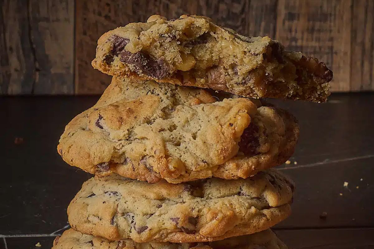 The Best Chocolate Chip Walnut Cookies