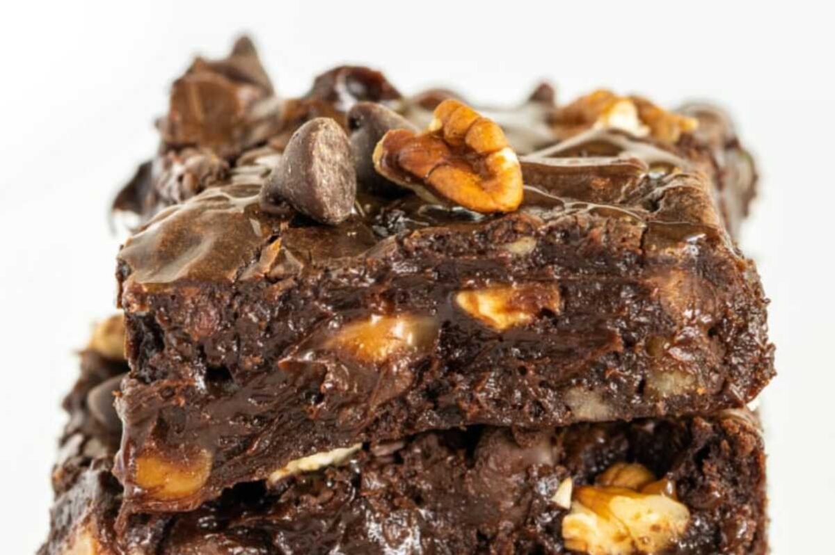 Easy Bake Sale Desserts 15 Turtle Brownies.