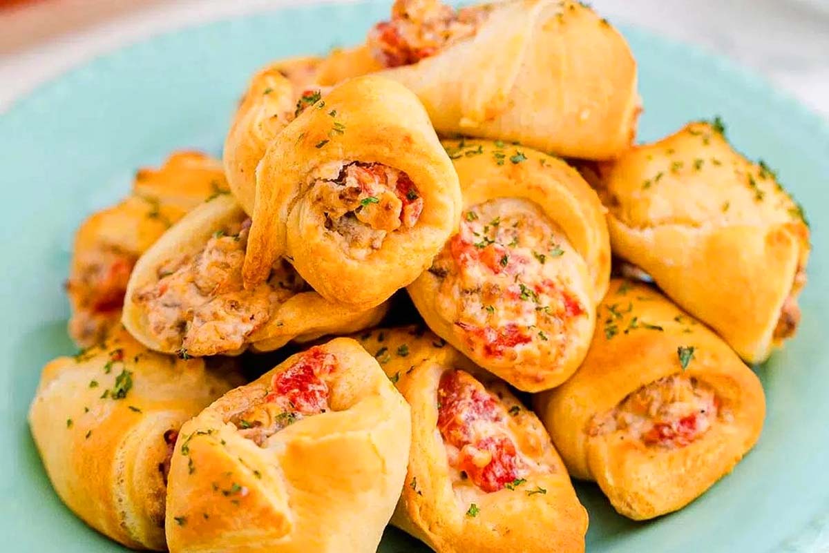 32 Flaky, Fantastic, and Fun Pillsbury Crescent Roll Recipes 11 appetizer with crescent rolls