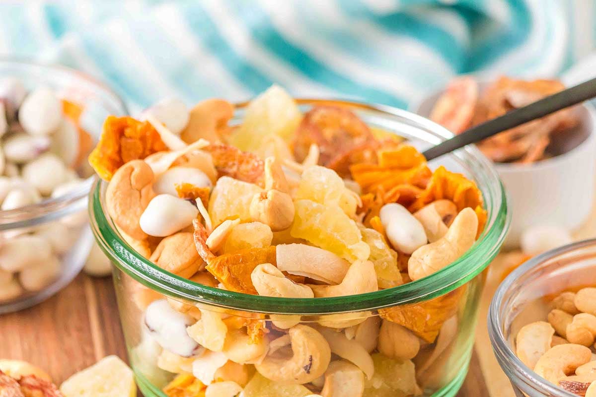 32 Kid's Birthday Party Food Ideas for a Fantastic Fun Time 2 Tropical Trail Mix.