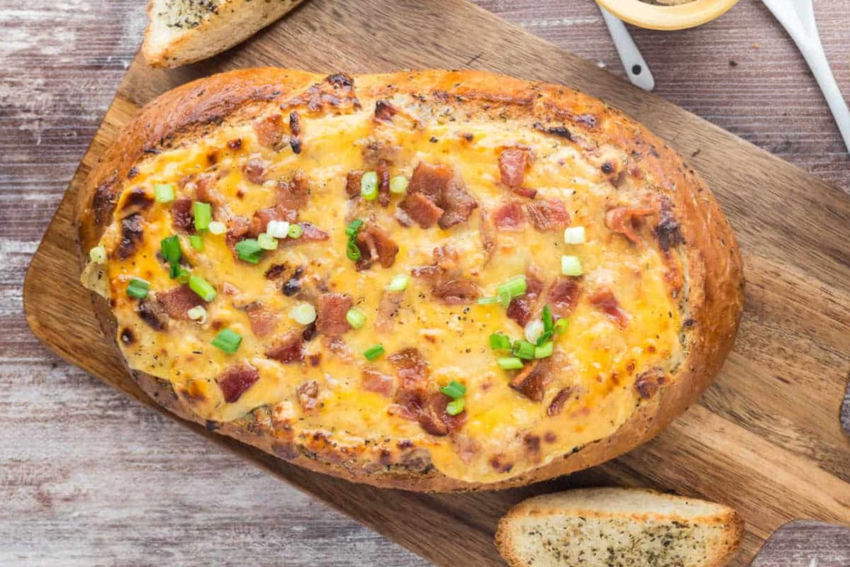 Baked Cheesy Bacon Bread Bowl Recipe
