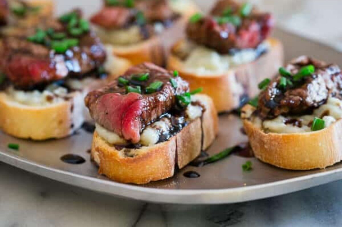Blue Cheese Steak Crostini