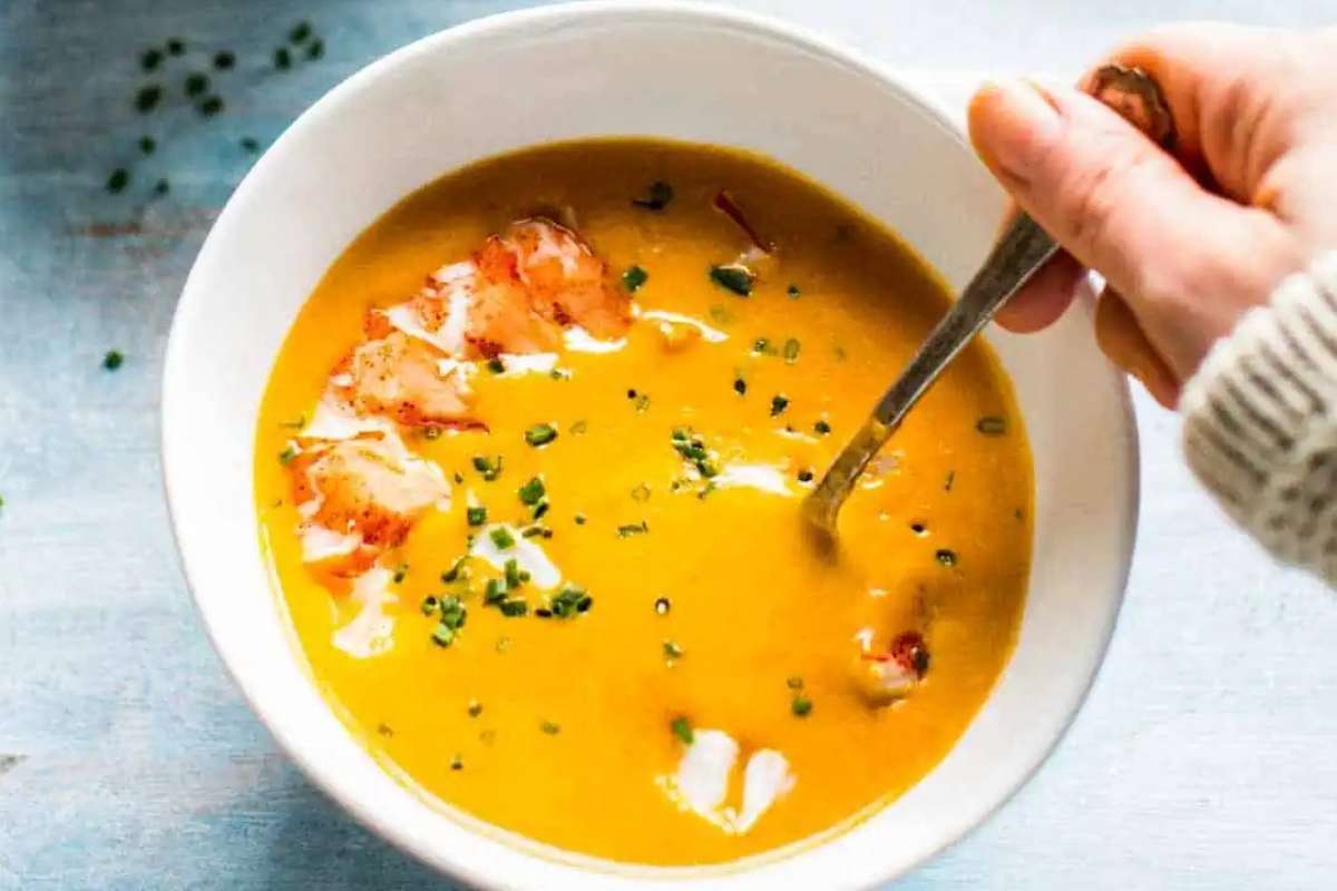 Old Fashioned Ladies Lunch 6 Classic Creamy Lobster Bisque.
