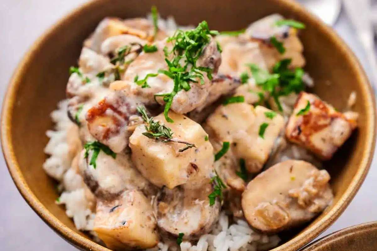 50 Spring Dinners You'll Make 100 Times 27 Halloumi Stroganoff.