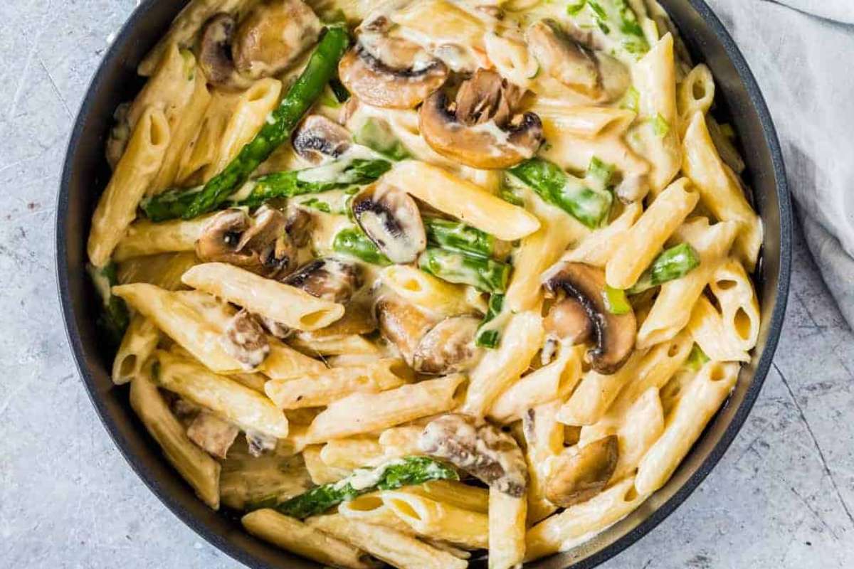 50 Spring Dinners You'll Make 100 Times 30 Mushroom Asparagus Pasta.