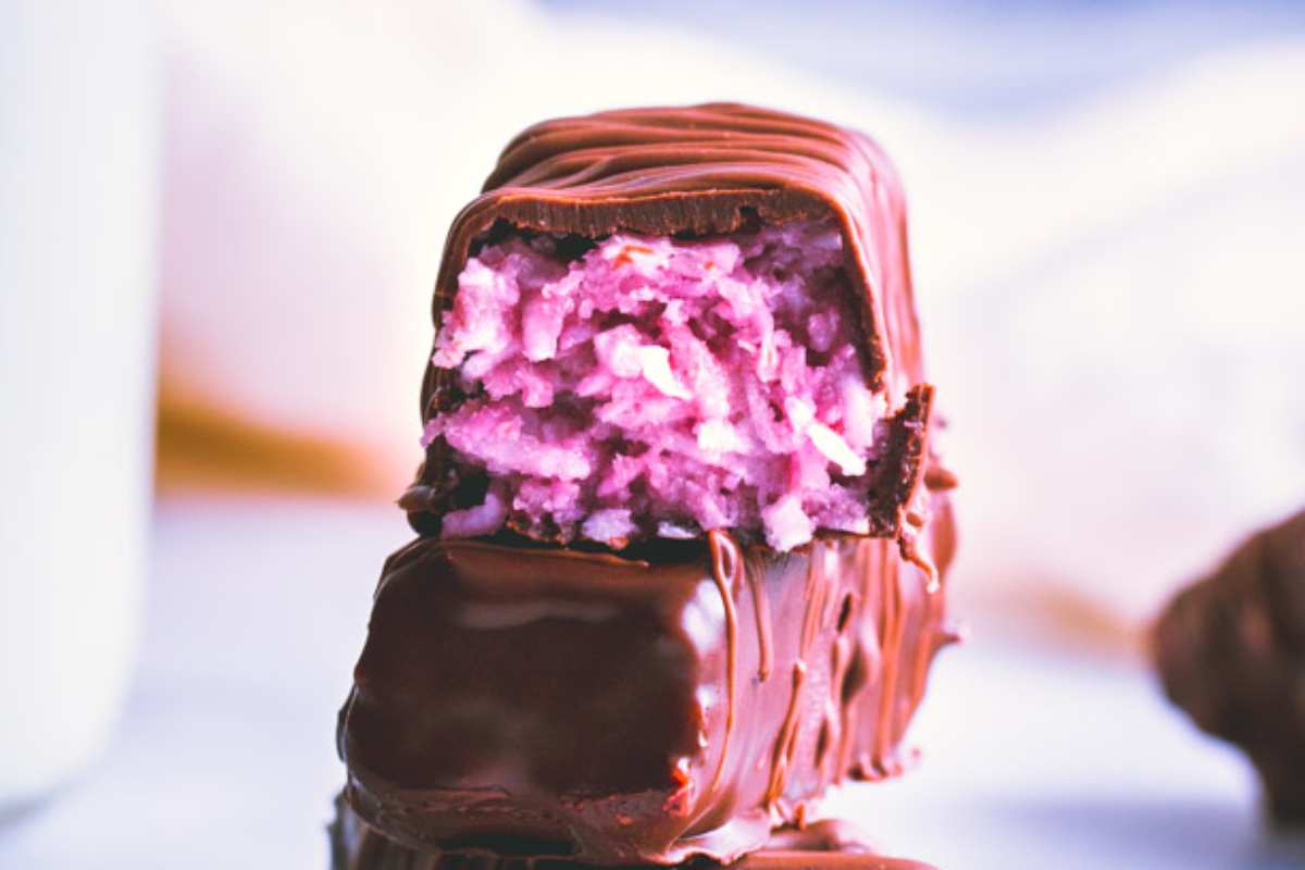 High Protein Desserts That Satisfy 4 Raspberry Bounty Protein Bars.