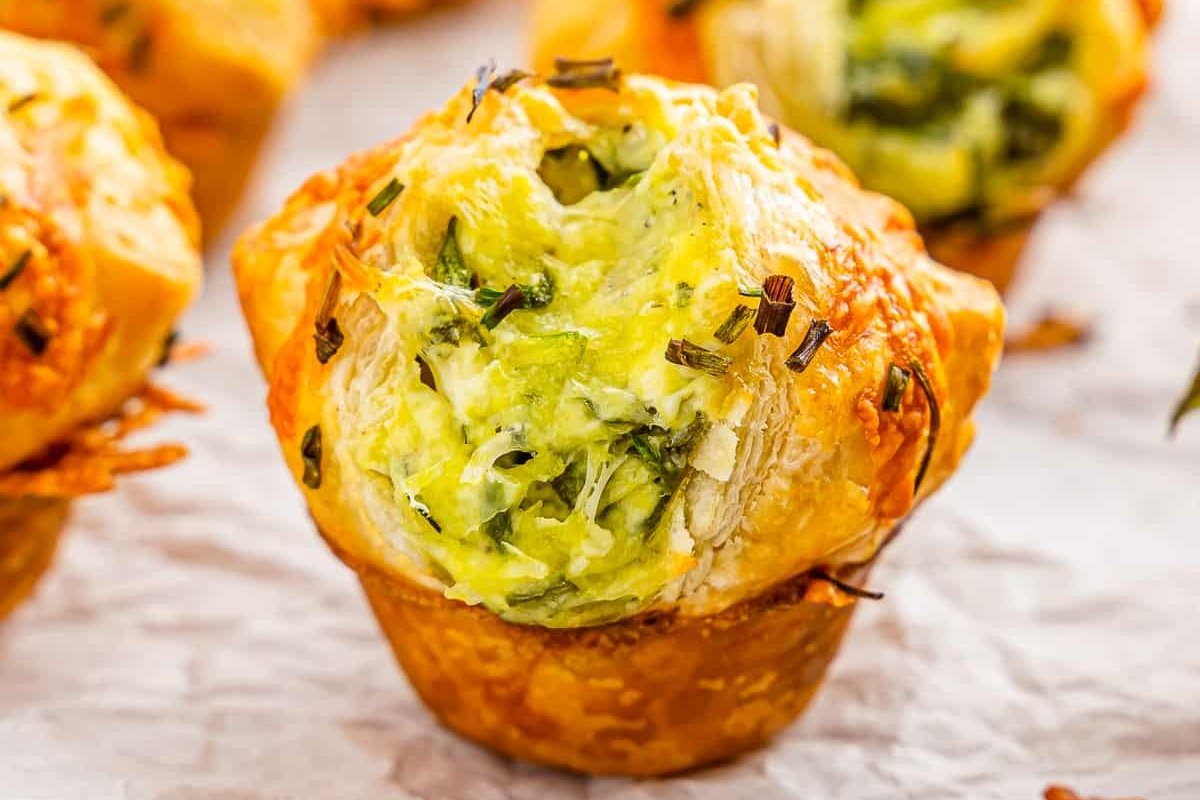 Spinach Puffs Recipe With Puff Pastry And Cheese