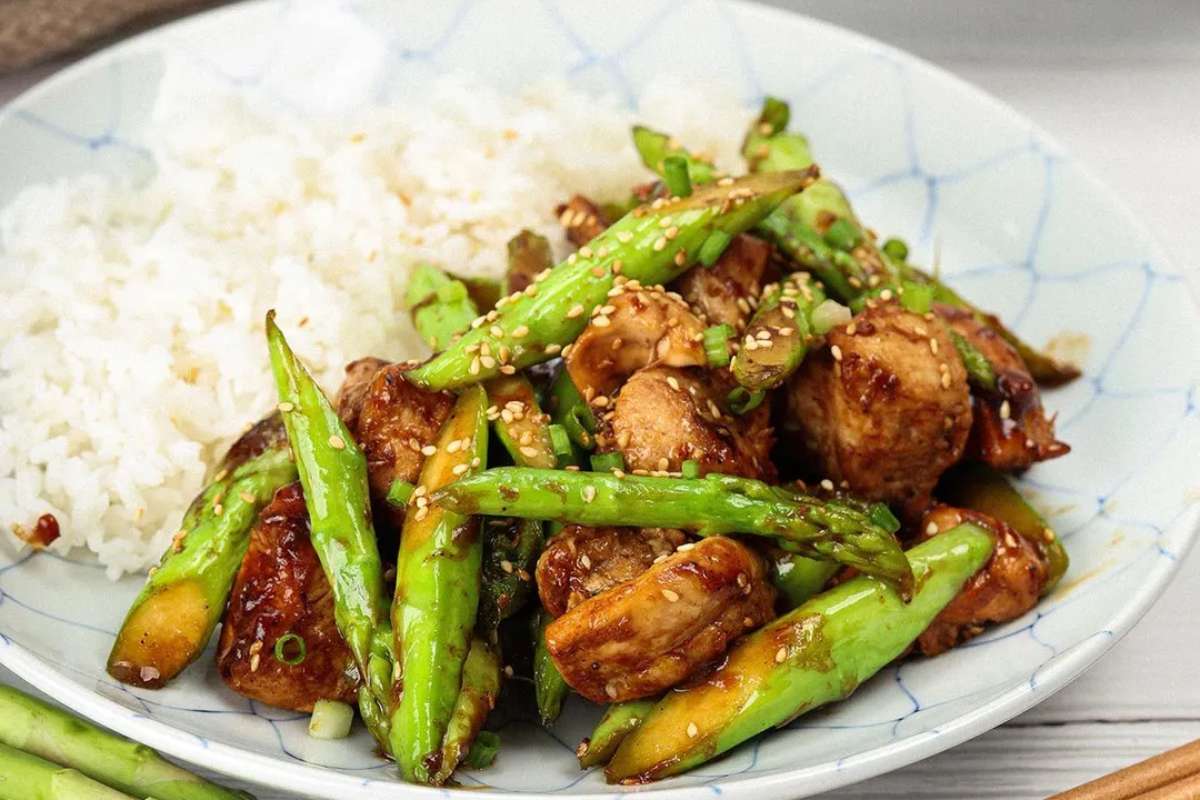 Stir-fried Chicken Asparagus Recipe. 