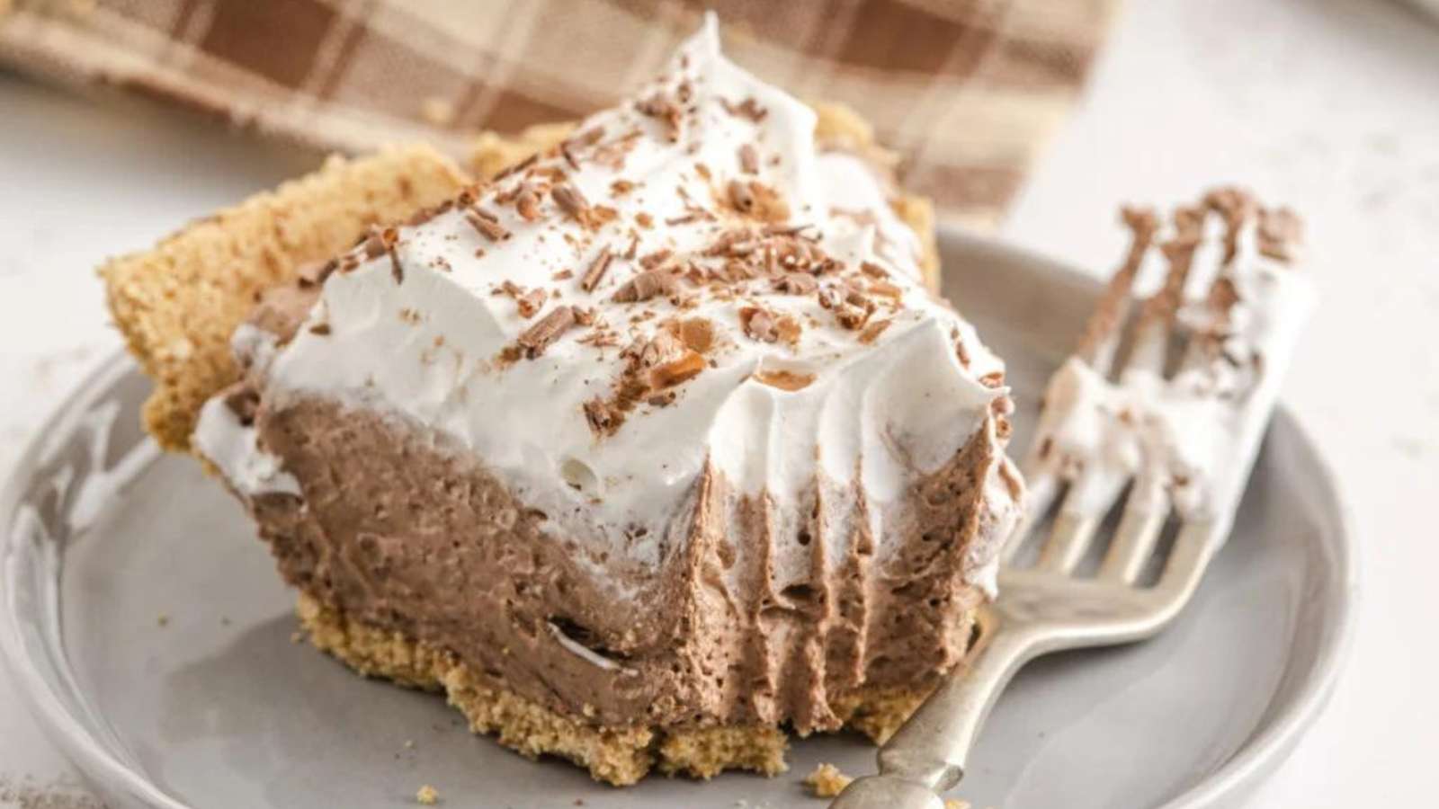 Easy Chocolate Cream Cheese Pie recipe by Kitchen Divas.