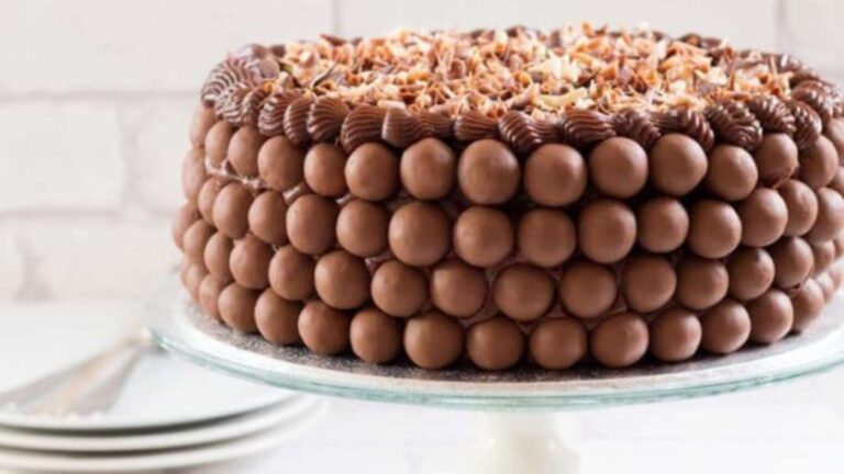 Best Chocolate Cake recipe by Erren’s Kitchen.