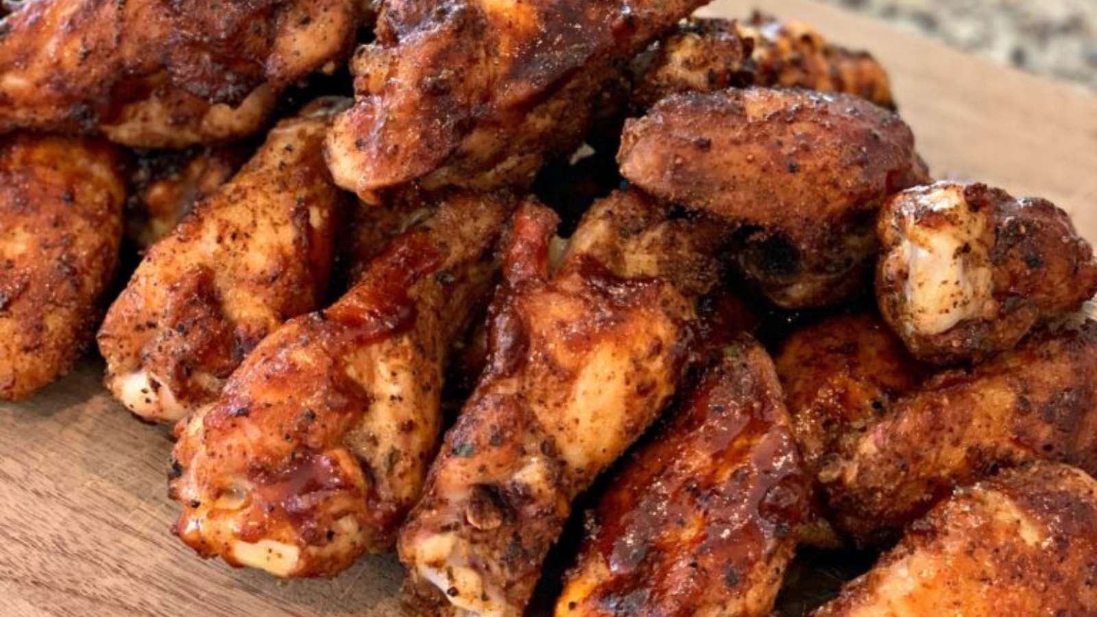 30 Best Chicken Wing Recipes Perfect For Game Day 20 Smoked Chicken Wings recipe by The Cookin Chicks.