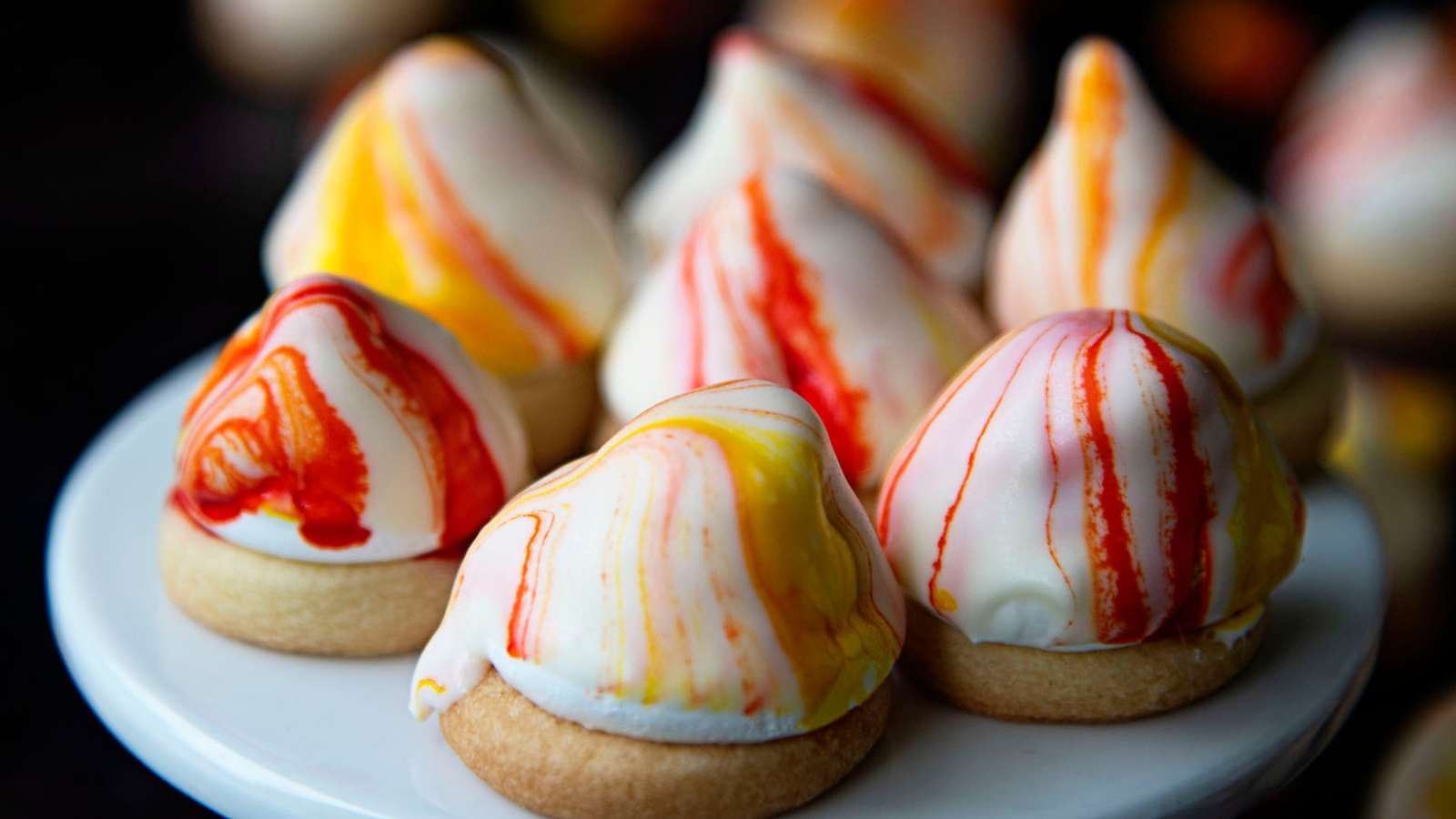 17 Candy Corn Desserts That Are Almost Too Cute to Eat 12 Mini Mallomar Candy Corn Cookies recipe by Sweet Recipeas.