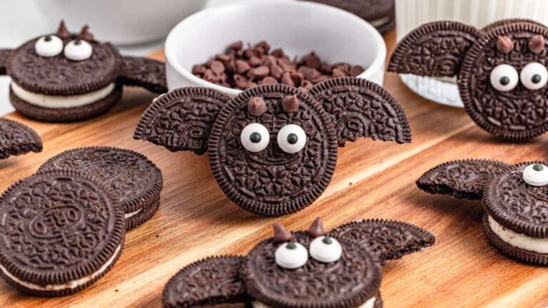 Bat Oreos recipe by xoxoBella.