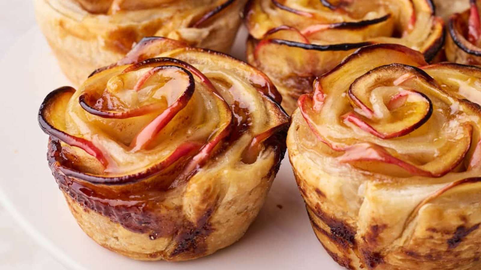 Apple Roses recipe by Bonni Bakery.