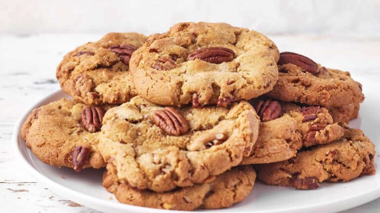 Brown Butter Pecan Cookies recipe by Bonni Bakery.