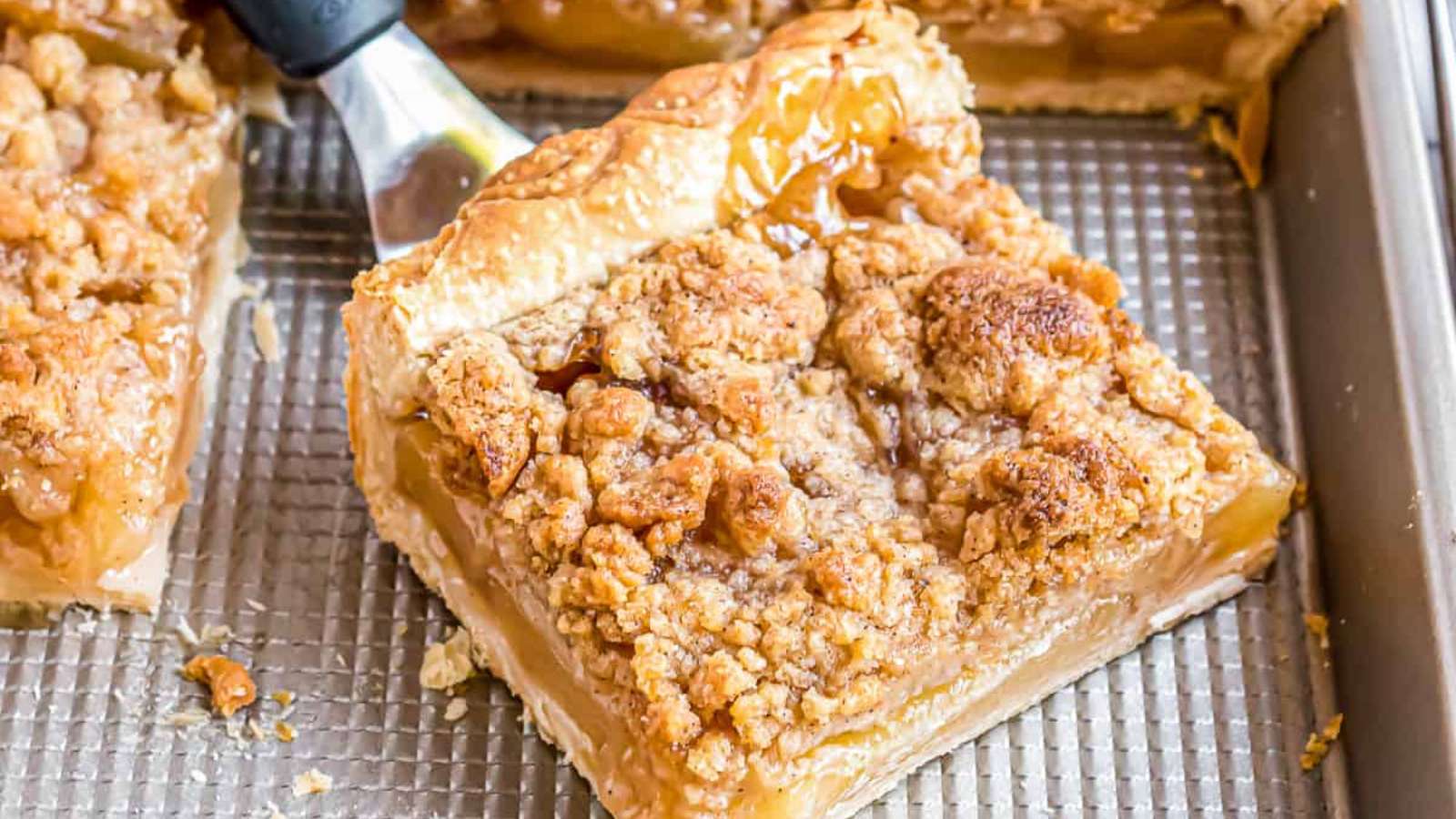 Apple Slab Pie recipe by Love From The Oven.