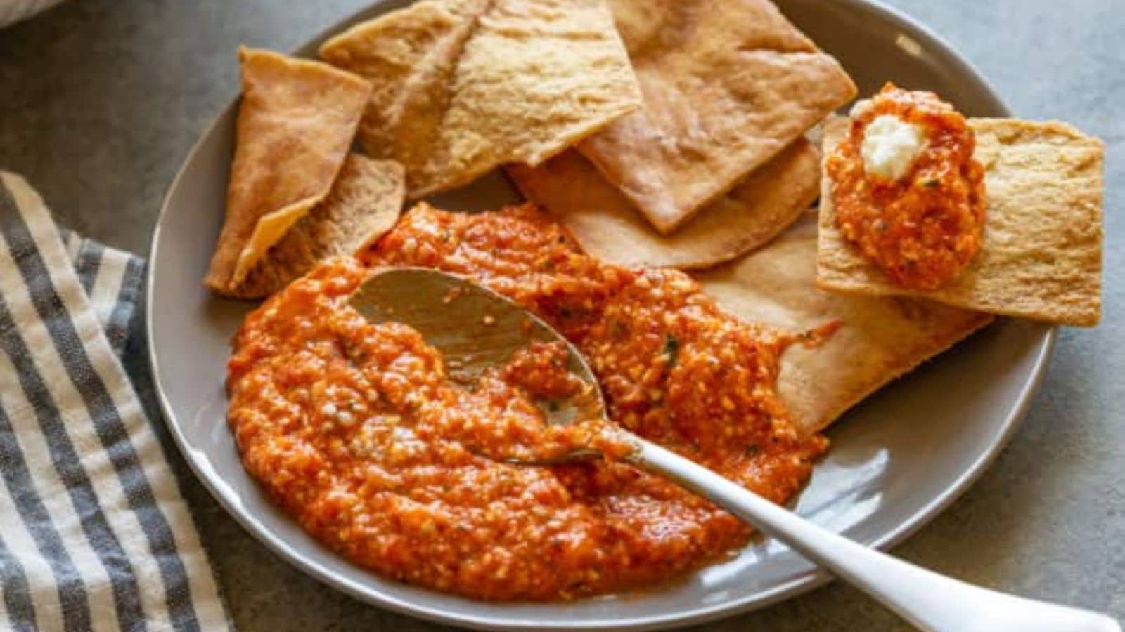 Roasted Red Pepper Dip recipe by Seasonal Cravings.