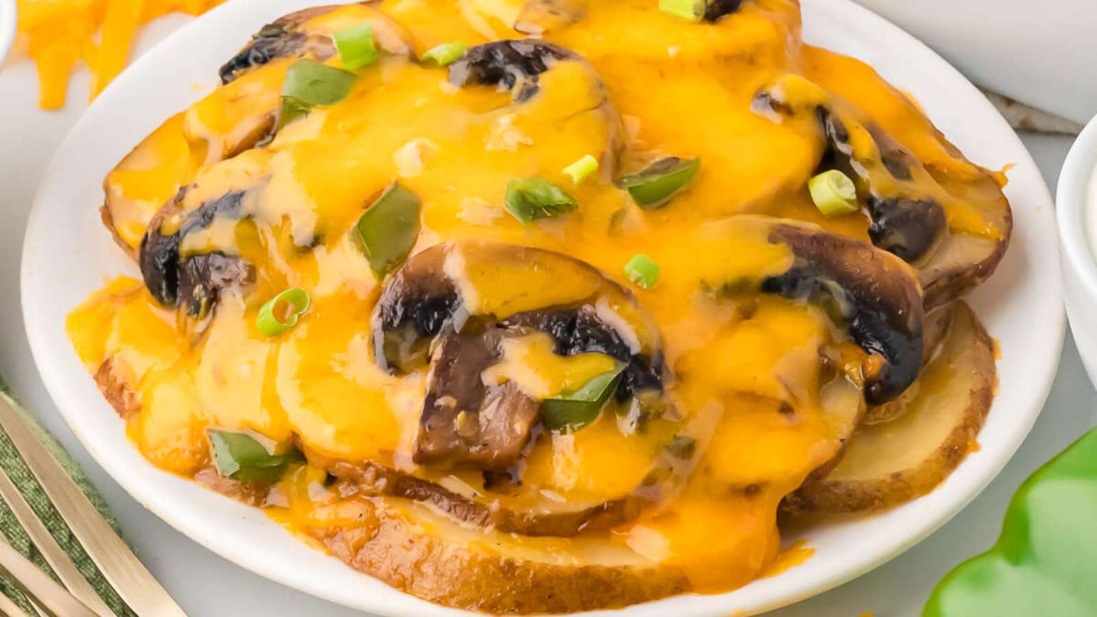 27 Easy Potato Sides Perfect for Any Meal 24 Smothered Potatoes recipe by Simply Stacie.