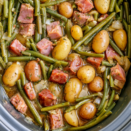 Easy Crockpot Ham, Potatoes, and Green Beans Recipe 5 Easy Crockpot Ham Potatoes and Green Beans Recipe 1
