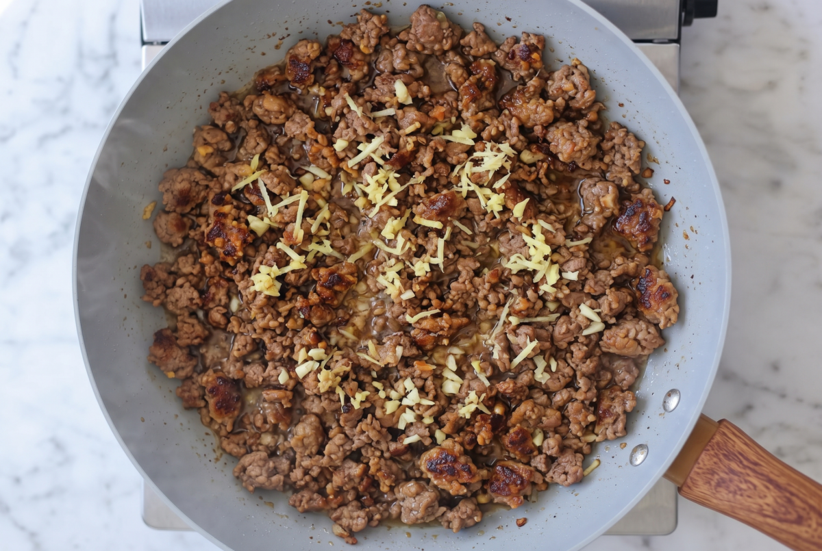 Easy Ground Beef Lo Mein Recipe 4 Easy Ground Beef Lo Mein Recipe ip1 edited